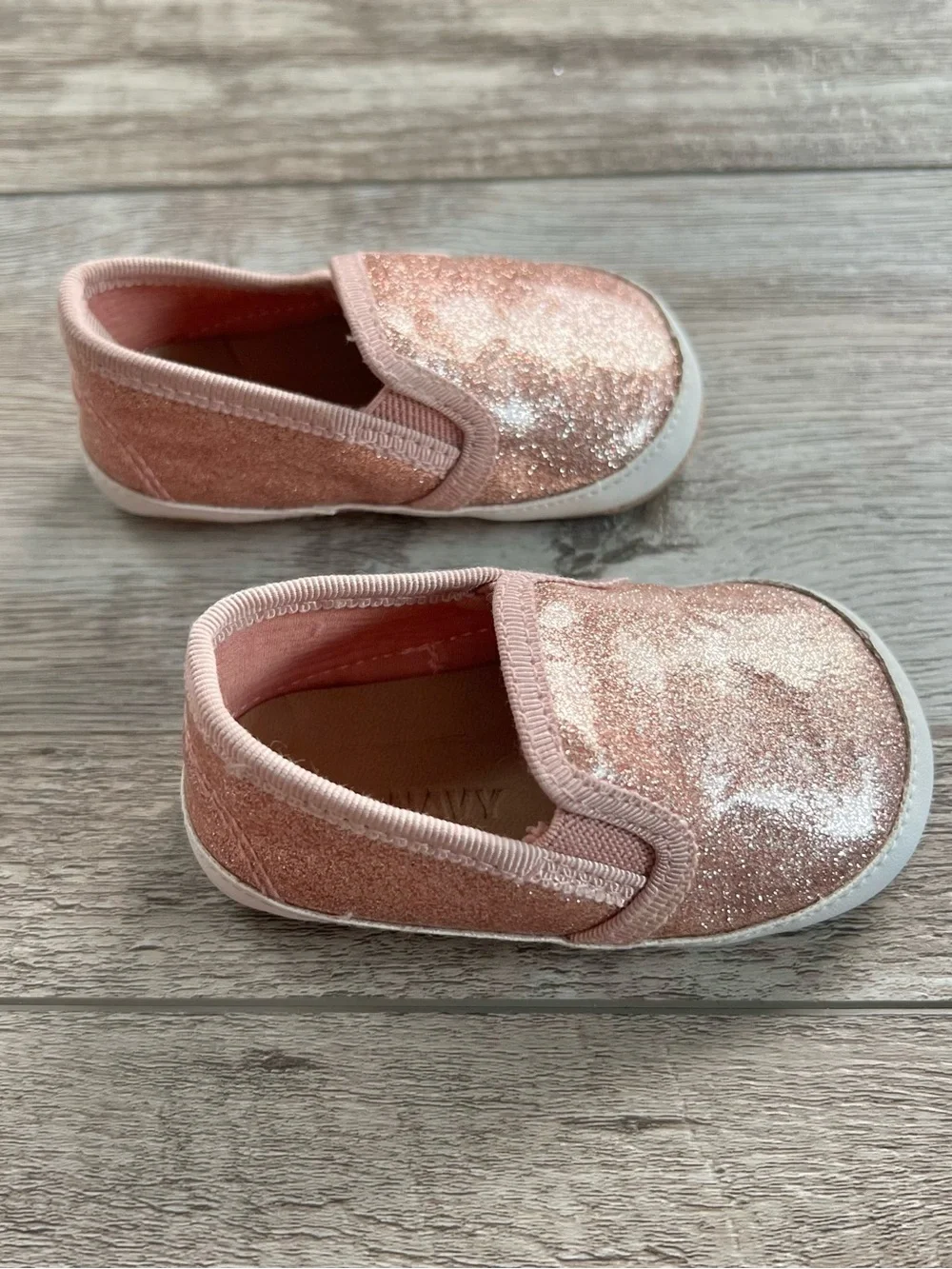 Old Navy Baby Girls Pink Sparkly Shoes Size 3-6 Months